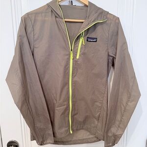 Patagonia Houdini Men's XS Lightweight Hooded Jacket - Taupe with Lime Zip
